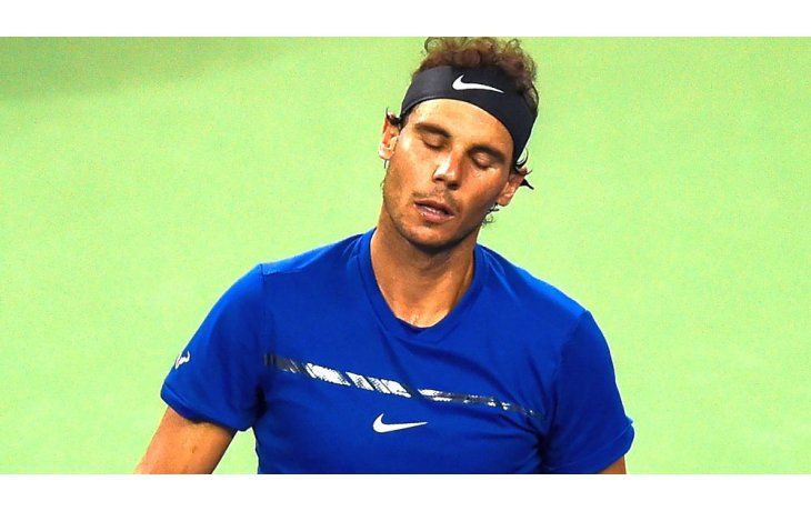 Rafael Nadal decidió parar la pelota para no exigir su maltrecha rodilla.