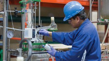 La industria logró en septiembre su primer resultado positivo del año, según la UIA.