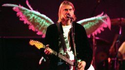 Subastan la guitarra de Kurt Cobain. 
