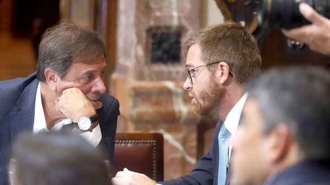 Nicolás Massot junto al expresidente del bloque libertario, Oscar Zago.