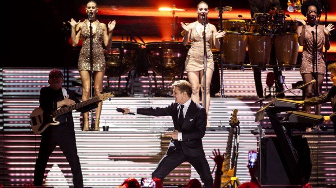 Luis Miguel se presenta en el Campo Argentino de Polo en el marco de su gira 2024.