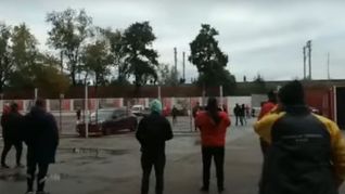 La barra de Independiente se enfrentó a tiros con la Policía en Avellaneda