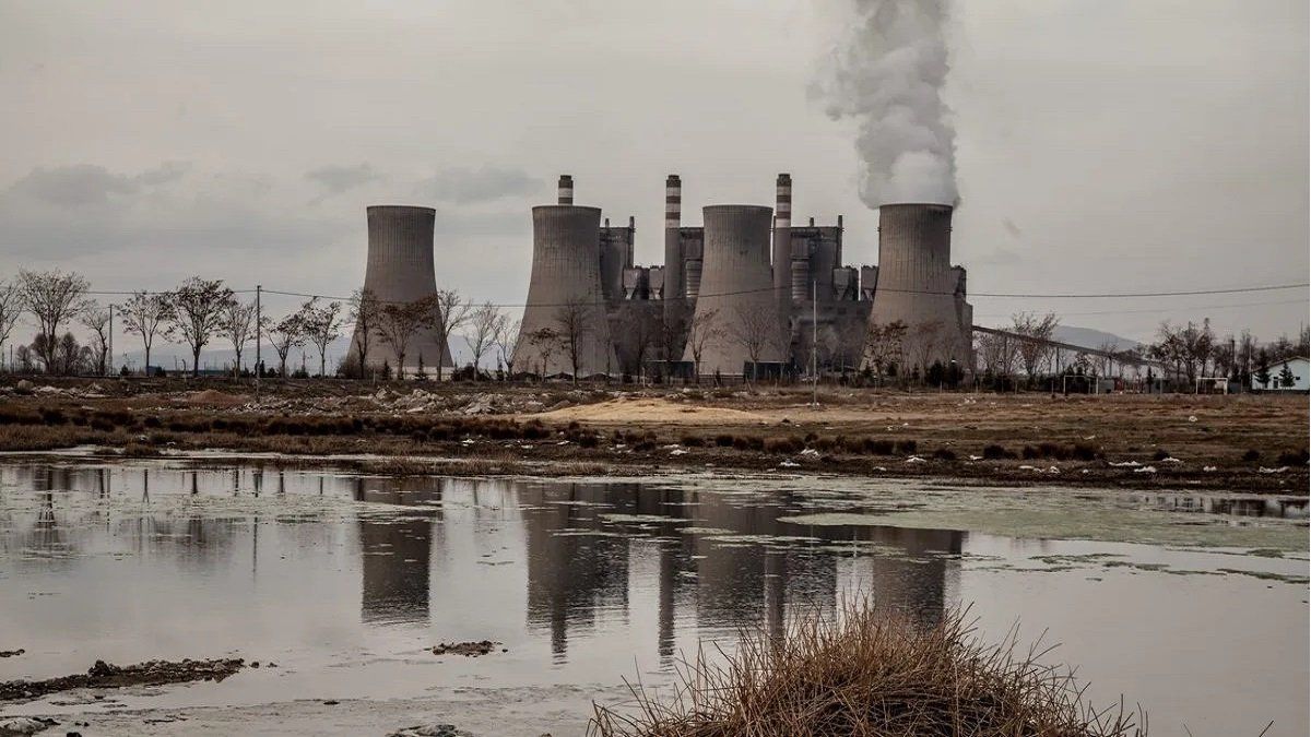 How many million people die each year from pollution?