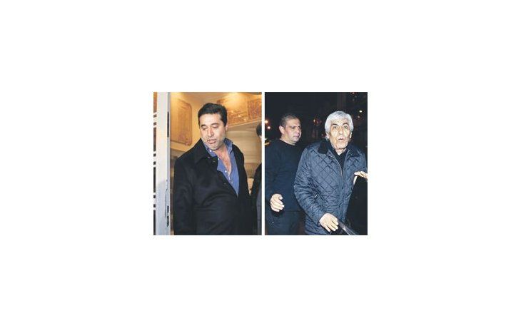 El presidente de Boca, Daniel Angelici, y el de Independiente, Hugo Moyano, saliendo del edificio de la AFA tras la reunión del Comité Ejecutivo. El líder de los camioneros fue claro ante una eventual intervención.