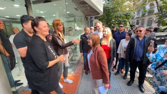 Patricia Bullrich discutió con una vecina tras su afiliación a LLA.