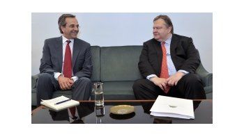 El líder conservador, Andonis Samarás, junto al jefe del socialismo, Evangelos Venizelos.