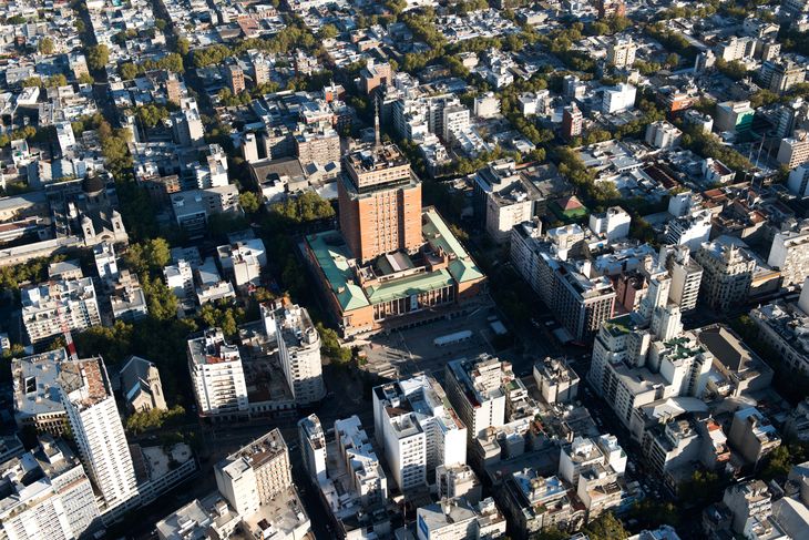 Cada vez más uruguayos elijen mudarse de Montevideo en búsqueda de tranquilidad y precios más accesibles. Cada vez más uruguayos elijen mudarse de Montevideo en búsqueda de tranquilidad y precios más accesibles.