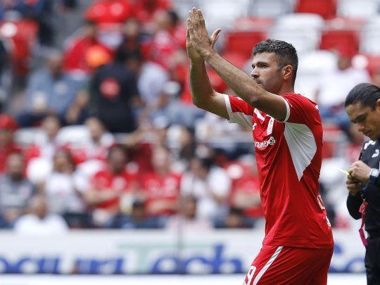 Emmanuel Gigliotti es uno de los seis argentinos que juega en Toluca, que presentó siete casos positivos de coronavirus.