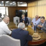 Orsi y Fratti coordinarán acciones con Maldonado ante la sequía en el sur del país. Orsi y Fratti coordinarán acciones con Maldonado ante la sequía en el sur del país.