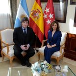 Javier Milei mantiene una reunión con Isabel Díaz Ayuso. Javier Milei mantiene una reunión con Isabel Díaz Ayuso.
