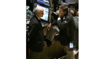 Mercados moderaron su caída: el Merval  cedió 1,4%