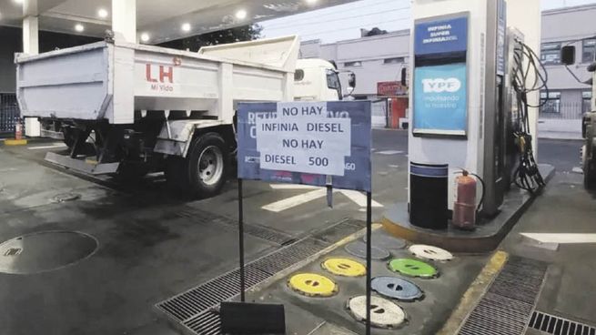 La escasez de gasoil golpea con fuerza a las economías regionales y al turismo.