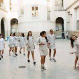 El ciclo lectivo está por comenzar y hay que elegir los guardapolvos. El ciclo lectivo está por comenzar y hay que elegir los guardapolvos.