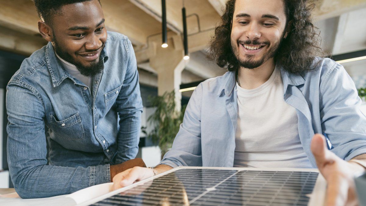 Cuánto sale un panel solar y de cuánto es el ahorro real en la factura de luz
