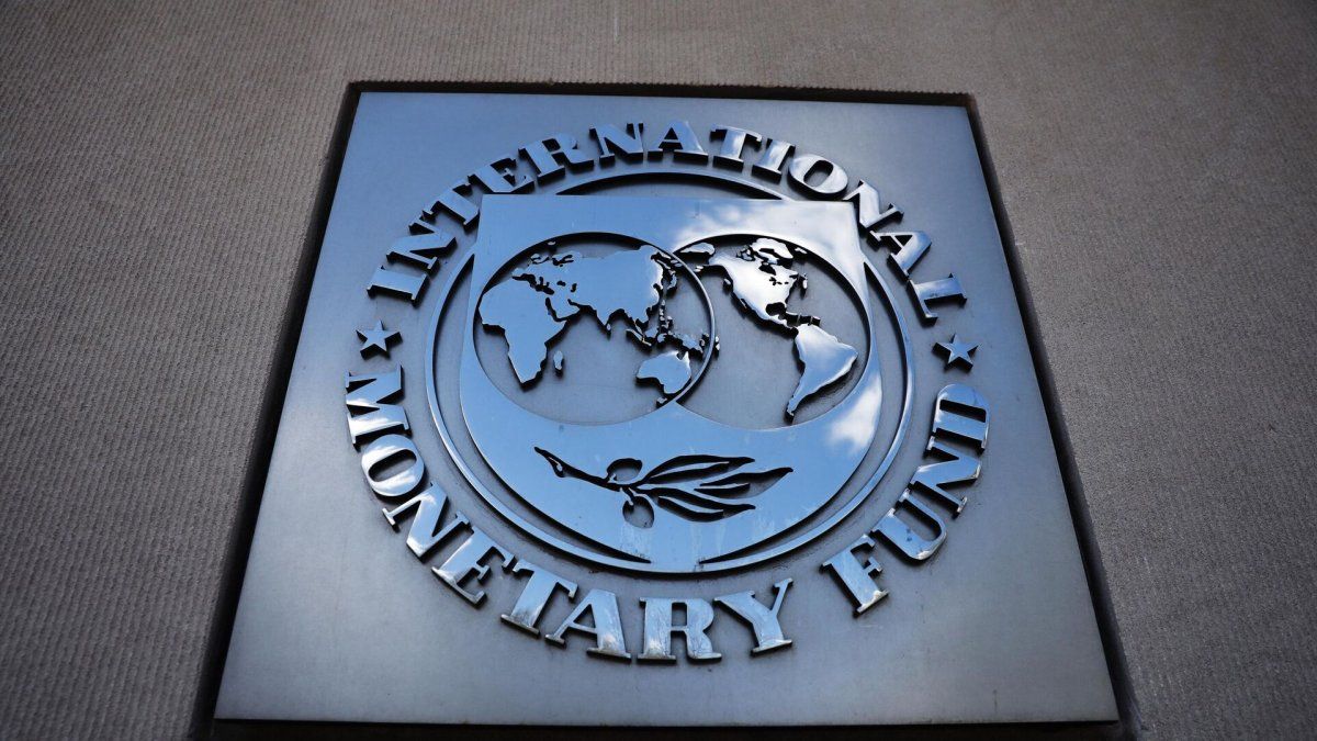IMF approved lending Ukraine US$15.6 billion, the first loan to a country at war