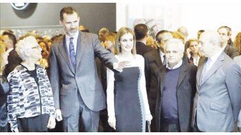 ámbito.com | Liliana Porter. La artista argentina, ligada a España, junto a los reyes en ARCO 2015.