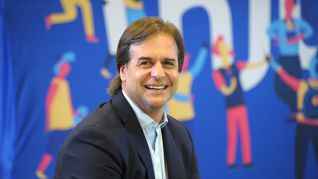 El partido inaugural del Mundial 2030 se jugará en Uruguay, confirmó el presidente Luis Lacalle Pou.
