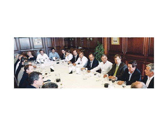 Scioli-Urribarri, dos candidatos unidos por el celestino Mariotto