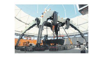 La «garra» en la que actuará hoy U2 en su primer show en La Plata. La estructura de acero mide 27,5 metros de alto, con una torre central de casi 47 metros.