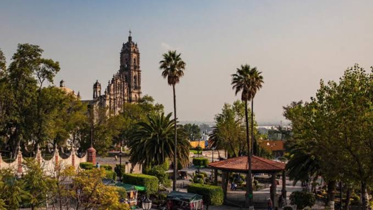Tepotzotlán permite organizar una salida breve desde la Ciudad de México.