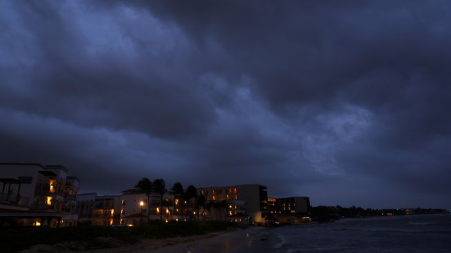 Sigue en directo el impacto del Huracán Beryl en las costas de Quintana Roo.