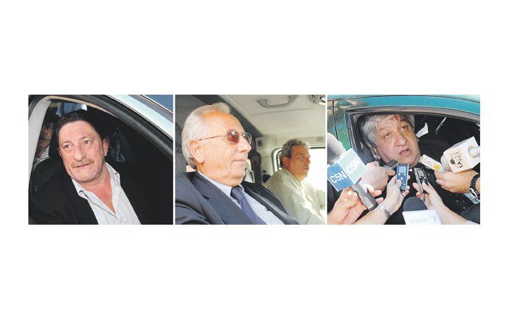 ámbito.com | Omar Viviani, Héctor Recalde y Julio Piumato, algunos de los muchos participantes del almuerzo que ayer se ofreció en Olivos a la dirigencia gremial.