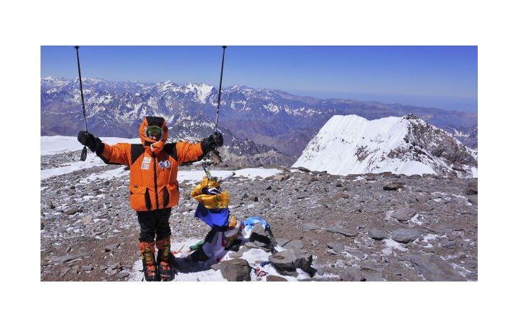Dor Geta Popescu se convirtió en la persona más joven en hacer cumbre en el Aconcagua.
