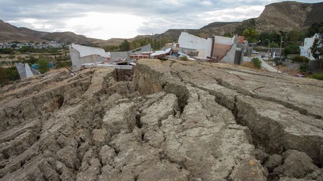 El colapso de parte del cerro Hermitte reavivó alertas técnicas emitidas hace más de 20 años por organismos oficiales.
