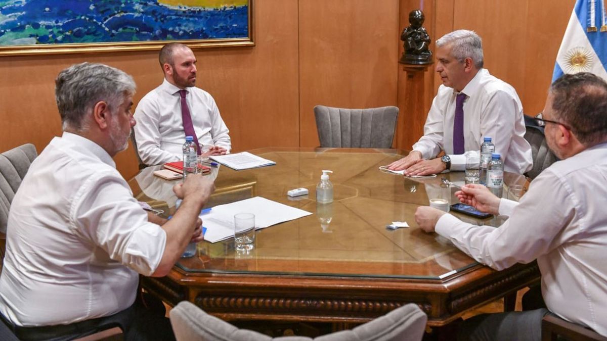 the loaded week of the Government in moments of definition