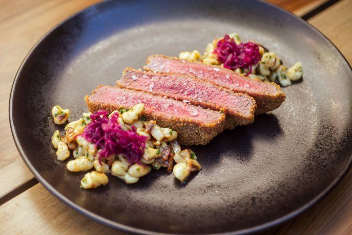 Para el momento dulce se destacan opciones como las texturas de maní o el chocolate con cereza y cardamomo. Para el momento dulce se destacan opciones como las texturas de maní o el chocolate con cereza y cardamomo.