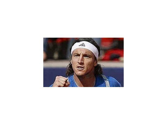 Juan Mónaco comenzó con un triunfo su participación en el Masters 1000 de Roma.
