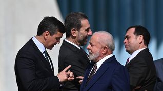 El gobierno paraguayo envió una nota de protesta a Brasil por los dichos de Lula da Silva sobre la guerra de la Triple Frontera. El gobierno paraguayo envió una nota de protesta a Brasil por los dichos de Lula da Silva sobre la guerra de la Triple Frontera.