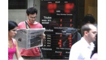 La divisa en el segmento minorista y mayorista opera en las últimas ruedas con una tendencia ascendente.