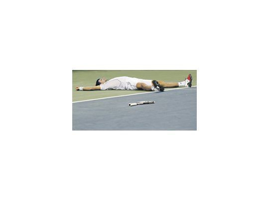 En una final de alto vuelo, Djokovic volvió a demostrar por qué es el mejor de 2011: derrotó a Nadal y conquistó su tercer Grand Slam en el año