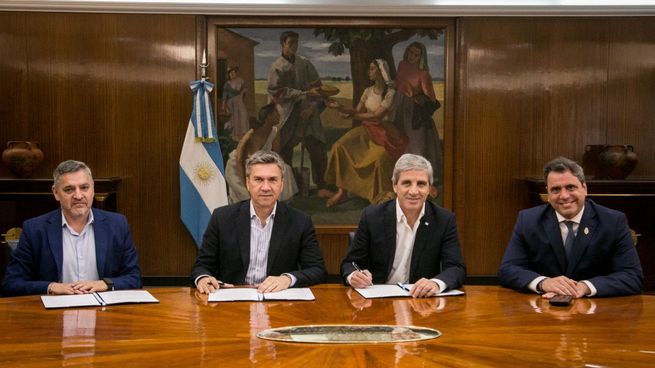 La reunión de los ministros con el gobernador de Chaco, Leandro Zdero.