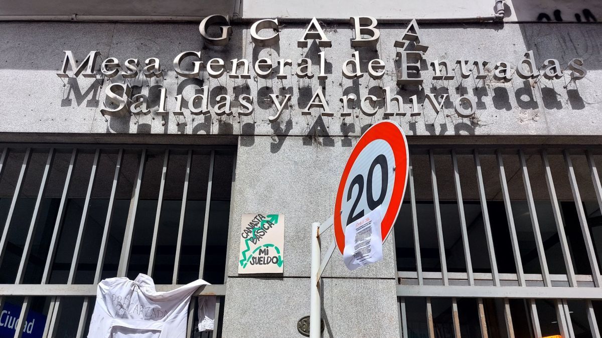 Ciudad: médicos residentes y concurrentes realizaron un paro en reclamo de mejores salarios