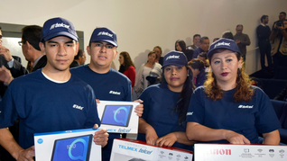 carlos slim helu le deposita su propia beca a estudiantes mexicanos en 2026: como acceder al pago mensual, pc e internet gratis carlos slim helu le deposita su propia beca a estudiantes mexicanos en 2026: como acceder al pago mensual, pc e internet gratis
