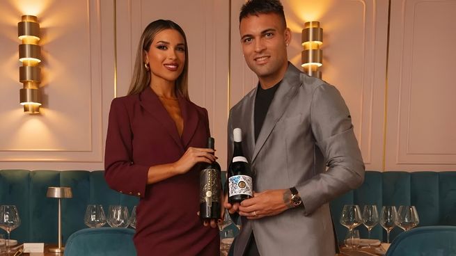 El delantero y la empresaria mendocina lanzaron las primeras dos etiquetas de su vino Malbec.