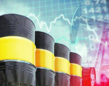 El petróleo vuelve a caer y las acciones petroleras europeas caen. El petróleo vuelve a caer y las acciones petroleras europeas caen.