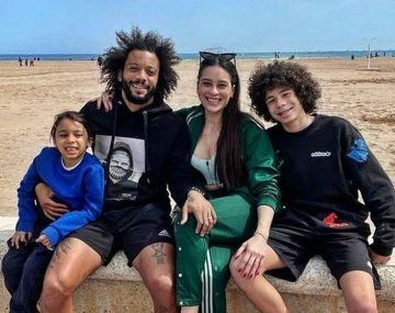 La foto de Marcelo y su familia que desató la polémica.