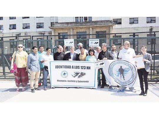 Soldados alterados. Grupos de excombatientes de Malvinas se oponen a que los oficiales y suboficiales participen de la Comisión que nuclea a los veteranos de Guerra.