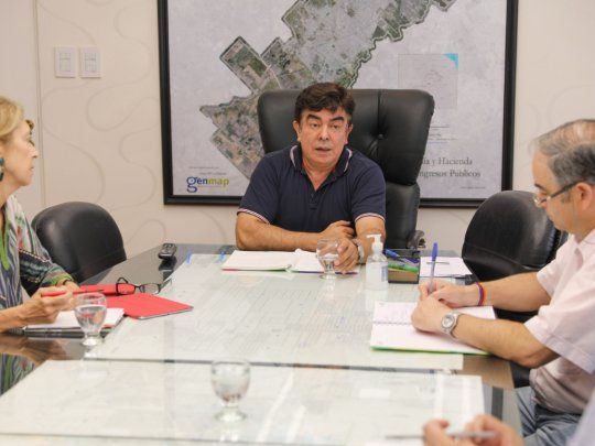 Espinoza trabaja para aumentar la capacidad sanitaria de La Matanza.