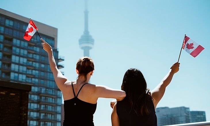 Living in Canada can be an attainable dream if you know salaries and the monthly cost. Everything you have to know, in a single guide. Living in Canada can be an attainable dream if you know salaries and the monthly cost. Everything you have to know, in a single guide.