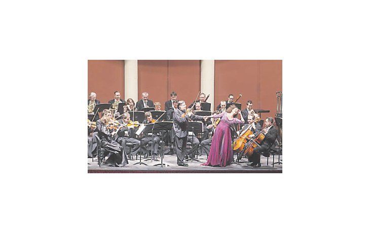 ámbito.com | La prestigiosa mezzo alemana Angelika Kirschchlager suplió con entrega e intensidad algunas imperfecciones de su voz y la Cappella Istropolitana exhibió algunas desprolijidades.