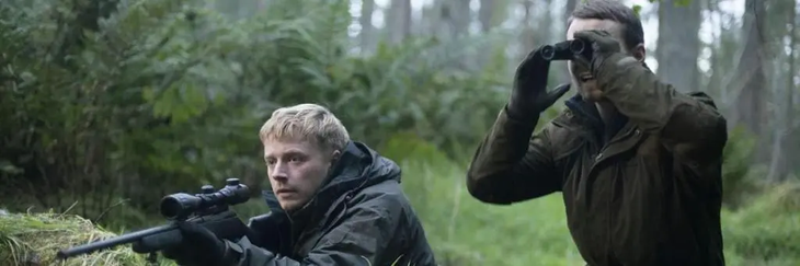 Caliber is one of those Netflix movies that with its suspense and psychological terror envelops you in endless questions about what is or is not morally permitted.