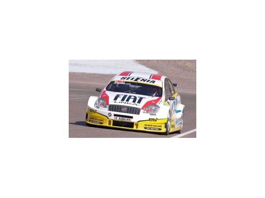 José Pechito López logró la pole en San Juan.