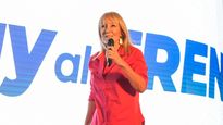 Carolina Cosse aseguró que los gobiernos de derecha impactaron negativamente en los derechos laborales y desembocaron en la crisis económica y social del 2002.
