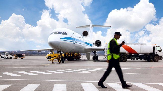 El Gobierno avanza con la desregulación del sector aerocomercial.