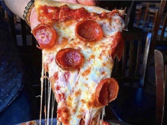 Pizzerías tradicionales, propuestas de autor y restaurantes adaptaron su modelo de negocio a los tiempos que corren.