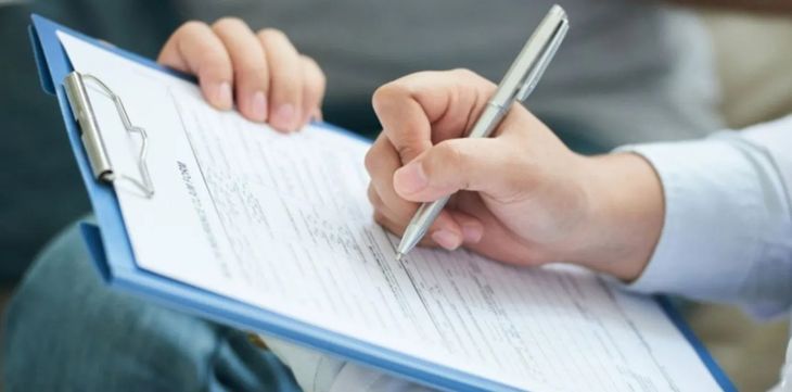 El 62% de los encuestados dijo haber hecho al menos un sacrificio para pagar la atenci&oacute;n m&eacute;dica, incluido quienes pidieron dinero prestado.